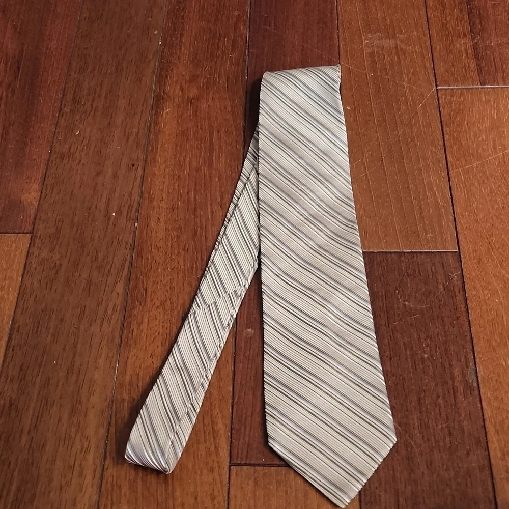 DKNY 100% Silk Neck Tie Silver Brown Stripped Made in USA